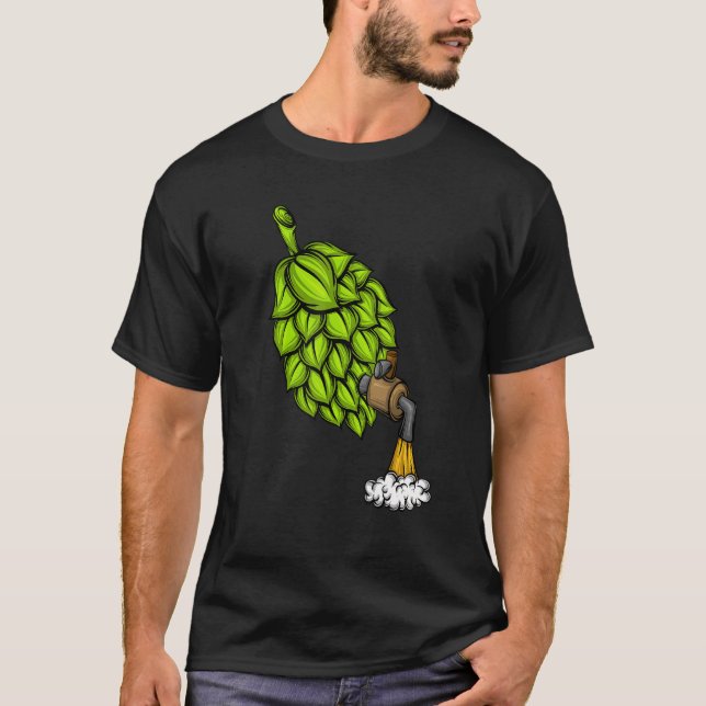 Skutt av öl som dricker alkohol med alkoholdrycker t shirt (Framsida)