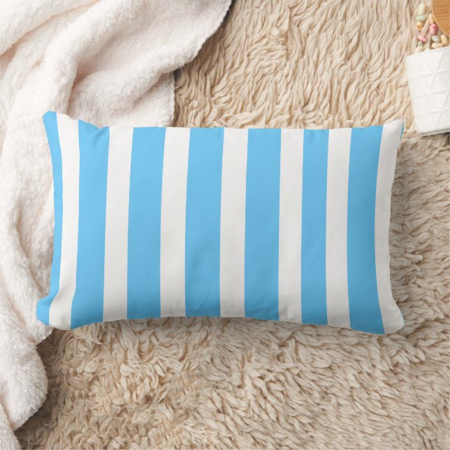 Sky Blue and White Cabana Stripes  Lumbarkudde (Filt)