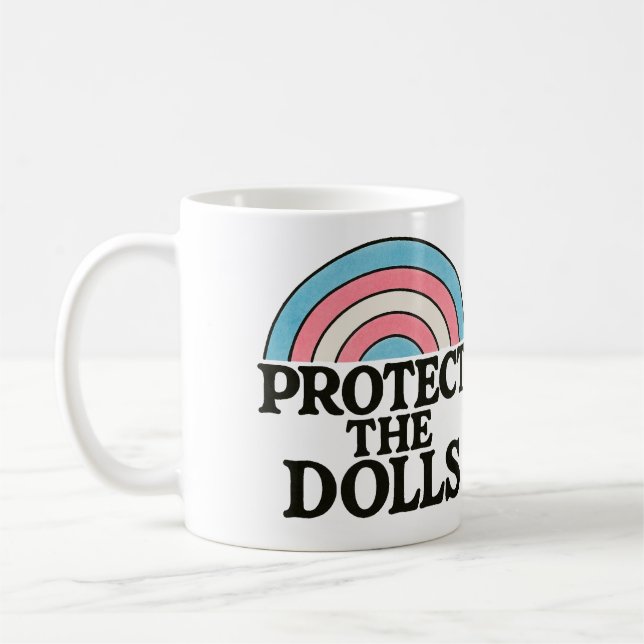 Skydda illustrationen av Flagga Dolls Trans Kaffemugg (Vänster)
