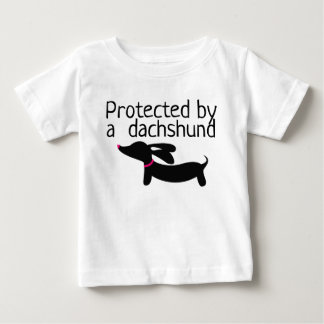 Skyddad av Dachshund Toddle Girl eller Boy Shirt T
