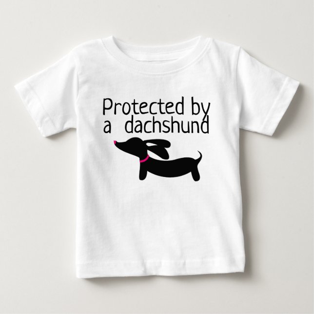 Skyddad av Dachshund Toddle Girl eller Boy Shirt T Shirt (Framsida)