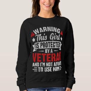 Skyddad Av En Krigsveteran Stolt Krigsveterandotte T Shirt