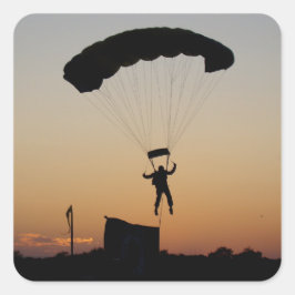 Skydiver Fallskärm vid Sunset Himlar Diver Fyrkantigt Klistermärke