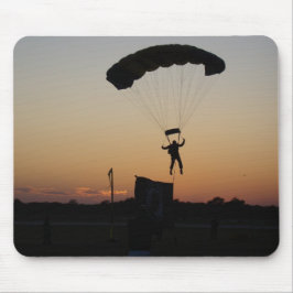 Skydiver Fallskärm vid Sunset Himlar Diver Musmatta