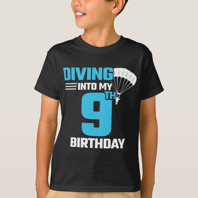 Skydiving Birthday - 9th - First Time Skydiving T Shirt (Framsida)