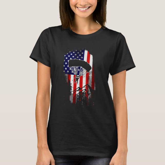 Skydiving USA American Flag Patriotic Skydiver Jul T Shirt (Framsida)