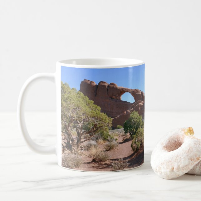 Skyline Arch vid Arches National Park Kaffemugg (Med munk)