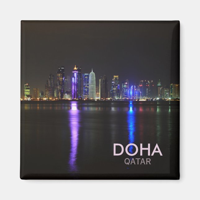 Skyline från Doha, Qatar på nattlig textmagnet Magnet (Framsidan)