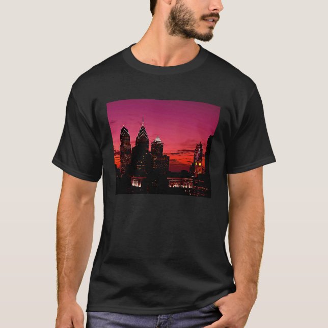 Skyline Silhouette vid Sunset T Shirt (Framsida)