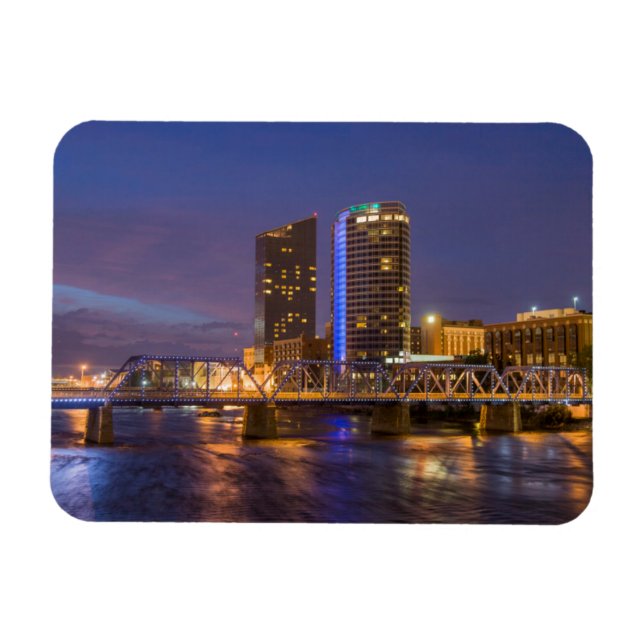 Skyline vid Dusk, vid Grand River Magnet (Horisontell)