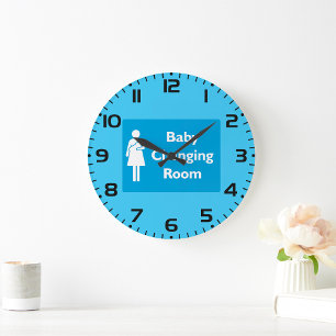 Skylt för baboomklädningsrum med förälder och späd stor klocka