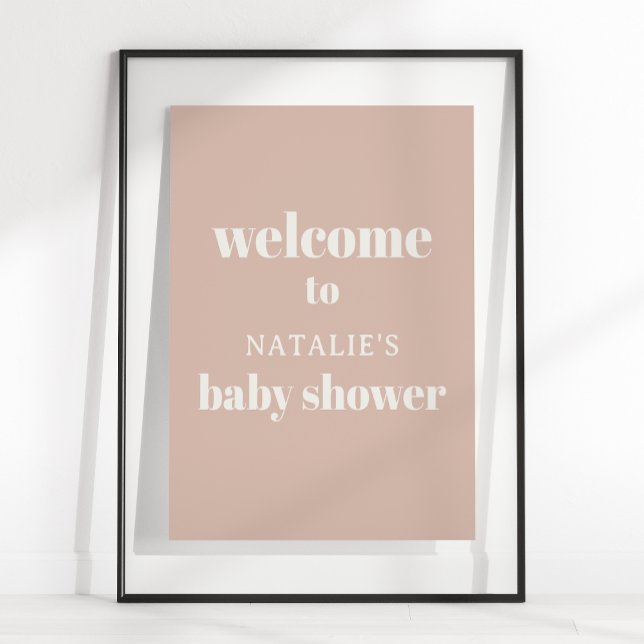 Skylt för babyfirande med rosa sandstens typografi (Skapare uppladdad)