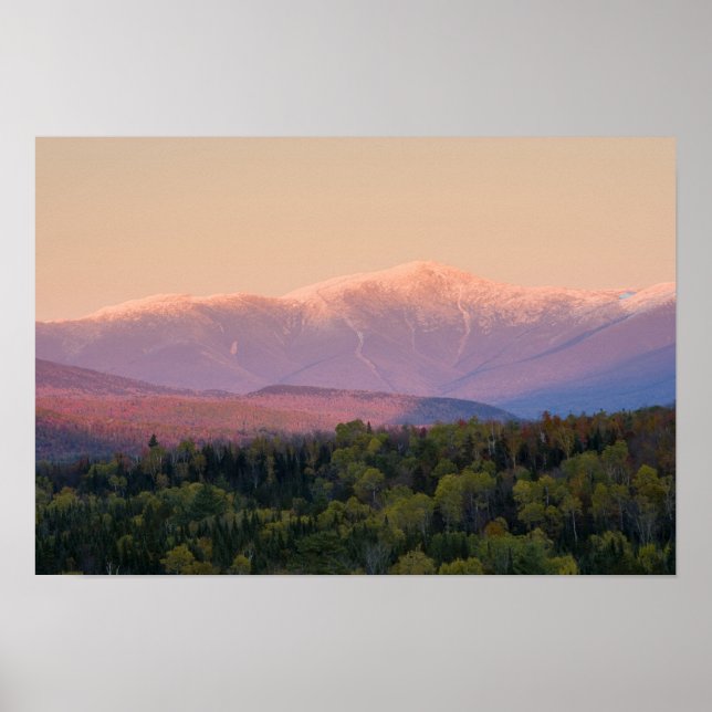 Skymning och Mount Washington i New Hampshire's Poster (Framsidan)
