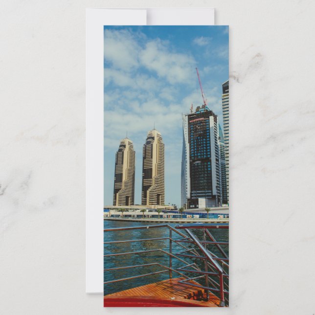 Skyscraper i Dubai Marina (Framsida)