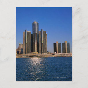Skyscraper vid vatten i Detroit Vykort