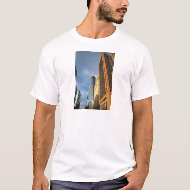 Skyskrapa Reflektioner av New York T Shirt (Framsida)