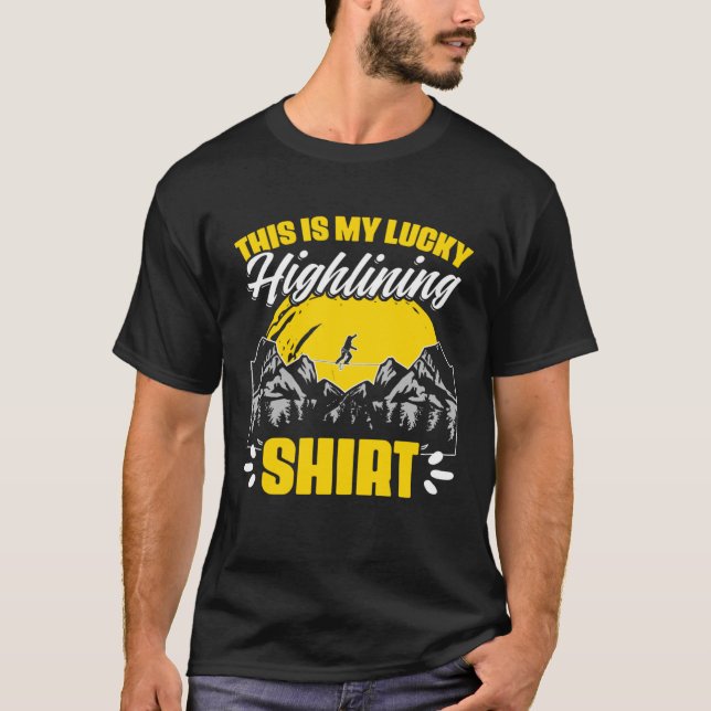 Slackling Slackliner Acrobatics Lucky Highlining T Shirt (Framsida)