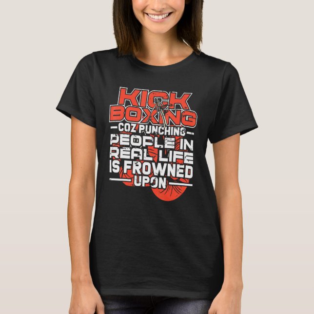 Slående människor är avskyvärda för krigare t shirt (Framsida)