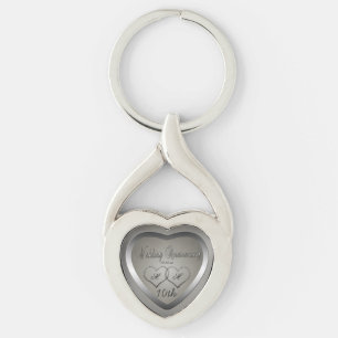 Slagit tonårsjubileum 10 år twisted heart silverfärgad nyckelring