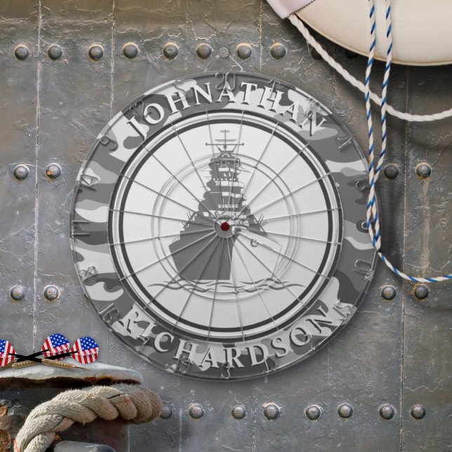 Slagskepp och kamouflage darttavla (Skapare uppladdad)