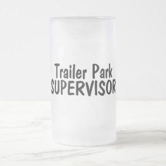 Släpet parkerar arbetsledaren frostat ölglas