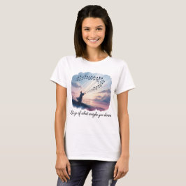 Släpp det som väger ner dig - vattenfärgduvor t shirt