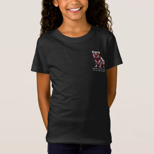 Släpp loss din edgy sida med vår geometriska bulld t shirt (Framsida)