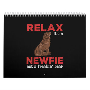 Slappna av i en nyfiende   Cute Newfoundland hund Kalender