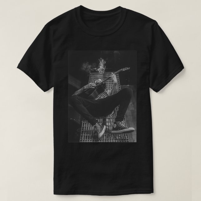 Slappna av när du spelar gitarr t shirt (Design framsida)