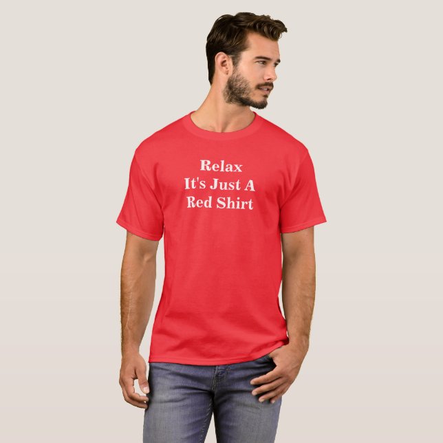 Slappna av Red Shirt Manar Basic Mörk T-Shirt (Hel framsida)
