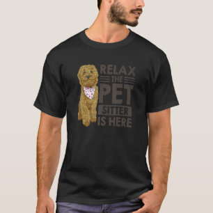 Slappna av Sällskapsstället är här på djuret Pet S T Shirt