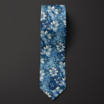 Slate Blue Blommigt Monogram Slips<br><div class="desc">Lägg till lite elegans till din bröllop och se till att vi får en slapp blå Blommigt,  Monogram Neck Tie. Blommigtens monogramdesign i skifferblått är både sofistikerad och charmerande. Missa inte tillfället att utforska våra matchande sockar för att slutföra din ensemble.</div>