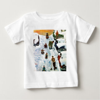 Sledding och gräva ut tee shirt