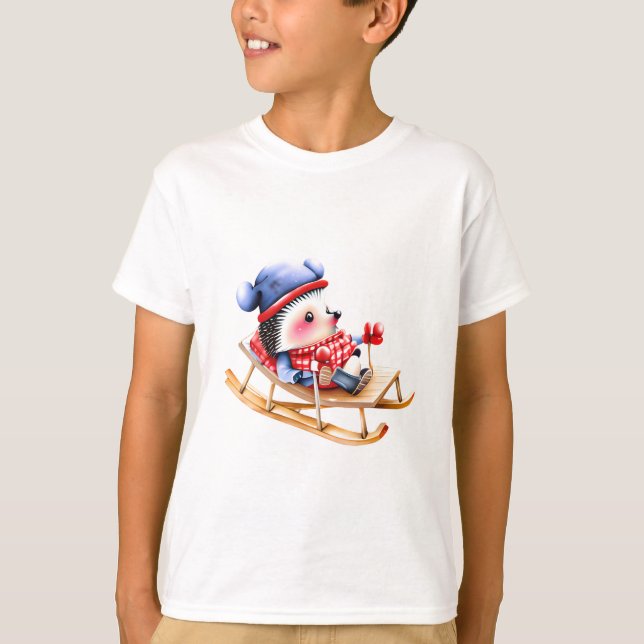 Sledgehog. Jul Cute Hedgehog på en Sled T Shirt (Framsida)