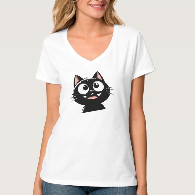 Sleek Black Cat Design T Shirt (Framsida)