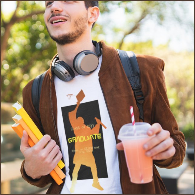 Sleek Black Modern Tech Studenten T Shirt (Skapare uppladdad)