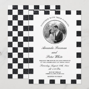 Sleek Black & White Glitter Checkerboard Bröllop Inbjudningar