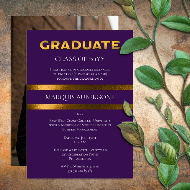 Sleek College | Univ Lila| Guld Studentfest Inbjudningar (Sleek College or University Purple | Gold Graduation Announcement and Party Invitation Print Digital)