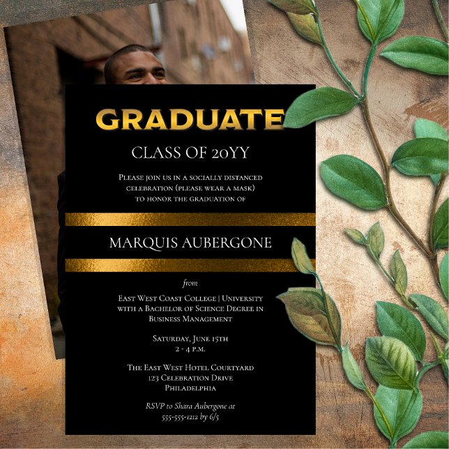 Sleek College | Univ Svart | Guld Examenfest Inbjudningar (Sleek College or University Black and Gold Tone Graduation Party Invitation - Print | Download)