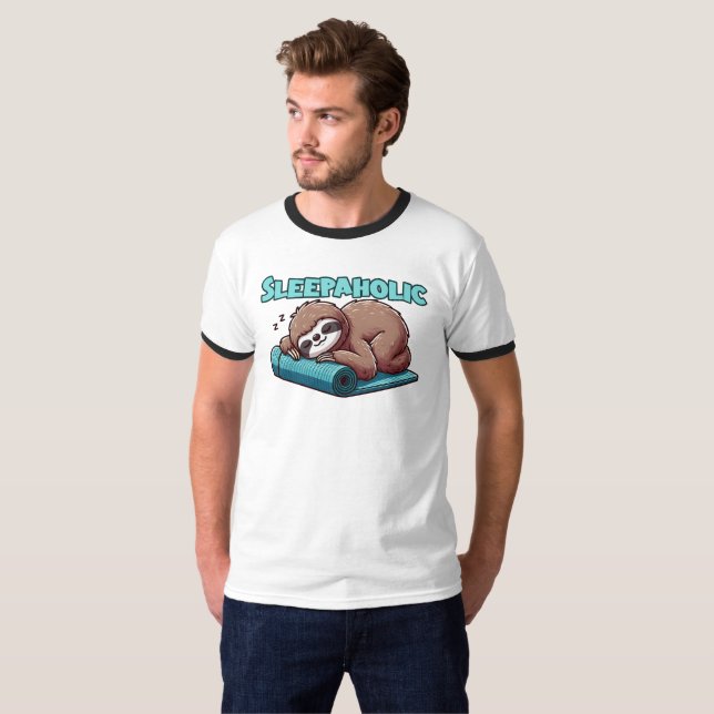 Sleepahok - Sleeping Sloth on Yoga mat T Shirt (Hel framsida)