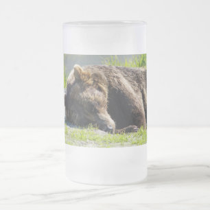 Sleeping Alaska Grizzly Bear Frostat Ölglas