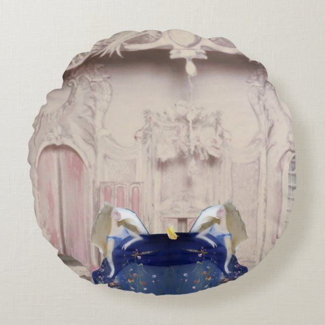 Sleeping Princess Round Pillow – Opalescent Dream Rund Kudde (Framsidan)