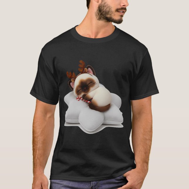 Sleeping Reindeer Cat with Candy Cane on Star Pill T Shirt (Framsida)