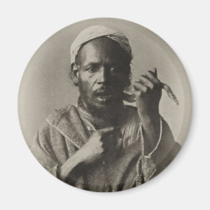 Slingra charmöret i Tangier, Marocko, 1913 Magnet