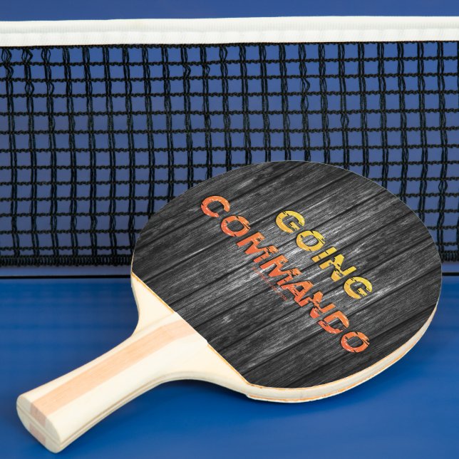 SlipperyJoe's går commando dive-bar energi råhet  Pingisracket (Insitu)