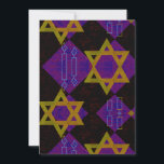 SlipperyJoe's Hanukkah-tema bild gyllengul  Julkort<br><div class="desc">SlipperyJoe's Hanukkah-tema bild gyllengul Davidstjärna blå ljus med orange lågor Menorah-inspirerad konst presentidé Judisk identitet andlighet högtid retro djärv symmetrisk mönster diamantformad rutnät bakgrund blandar tradition och livfull design lila svart schackbräde effekt Hebreisk religiös firande</div>