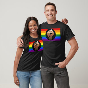 SlipperyJoes HBT-personers färgflagga knuten näve T Shirt