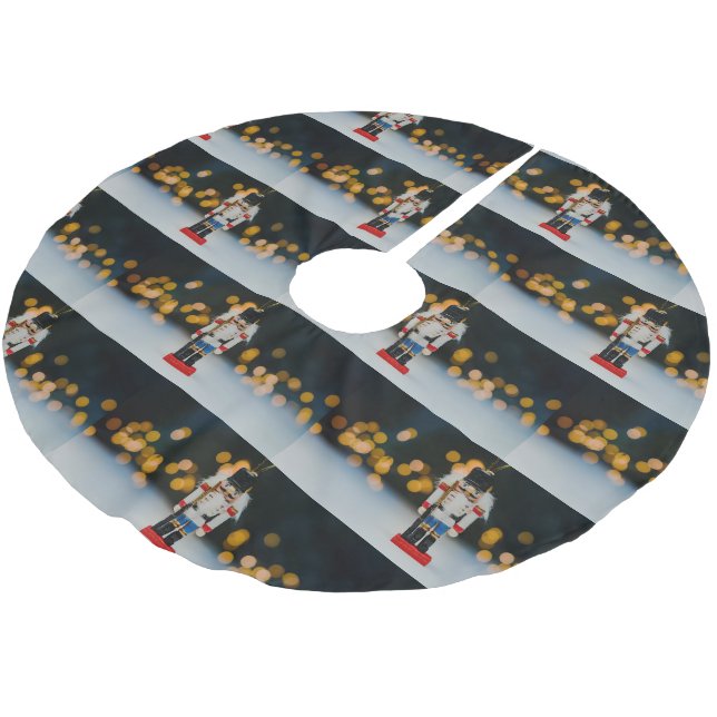 SlipperyJoes julklassiska nötknäpparprydnad Julgransmatta Borstad Polyester (Vinklad)