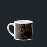 SlipperyJoe's Lycklig Hanukkah många Stars of Dav Espressomugg<br><div class="desc">SlipperyJoes Lycklig Hanukkah många Stars av David mönster konstnärliga judiska Firande-identitetskulturarv Hebrew Chanukah ger dekorationer Judaism en betydande symbol religion av olika storlekar Brun guld shades visuellt tilltalande intrikata design</div>