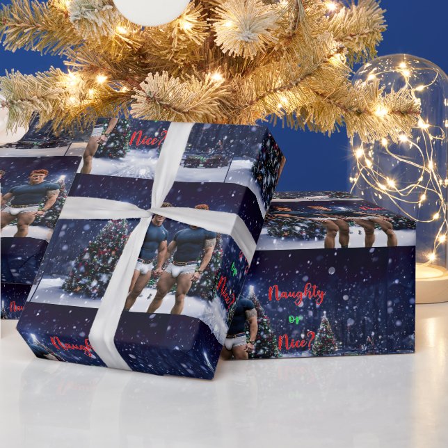 SlipperyJoes lysande julgranar två muskulösa Presentpapper (Helgdagar)